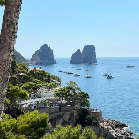 Exceptionnel Pieds Dans L'Eau Villa Capri Esterno foto