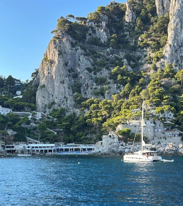 Exceptionnel Pieds Dans L'Eau Villa Capri Esterno foto