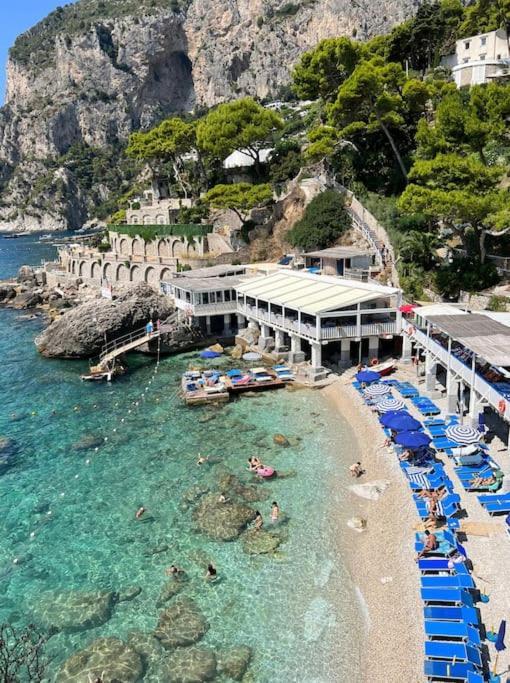 Exceptionnel Pieds Dans L'Eau Villa Capri Esterno foto